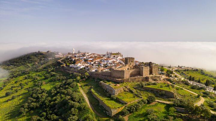 Imagem área da região de Alentejo em Portugal