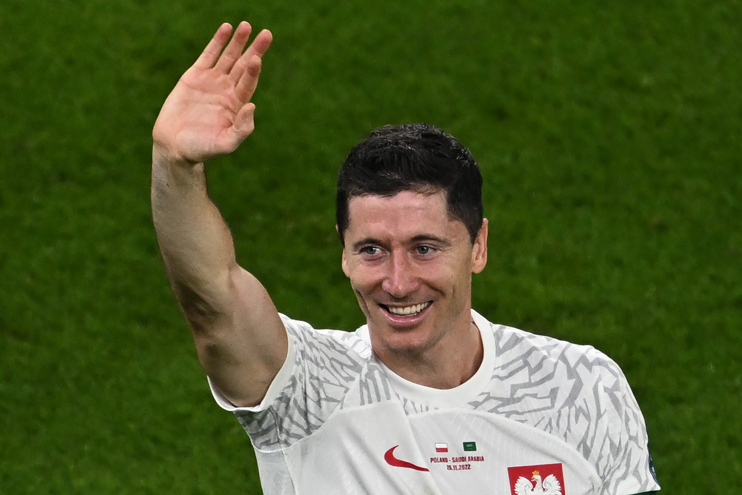 Robert Lewandoski marcou na vitória da seleção polonesa