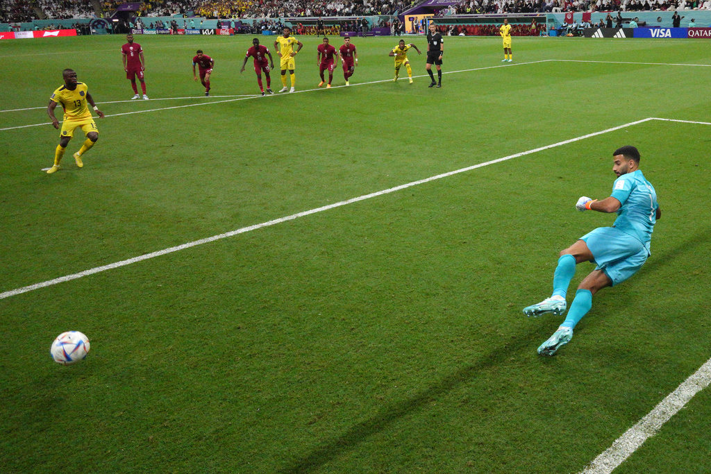 Enner Valencia fez, de pênalti, o primeiro gol da Copa do Catar