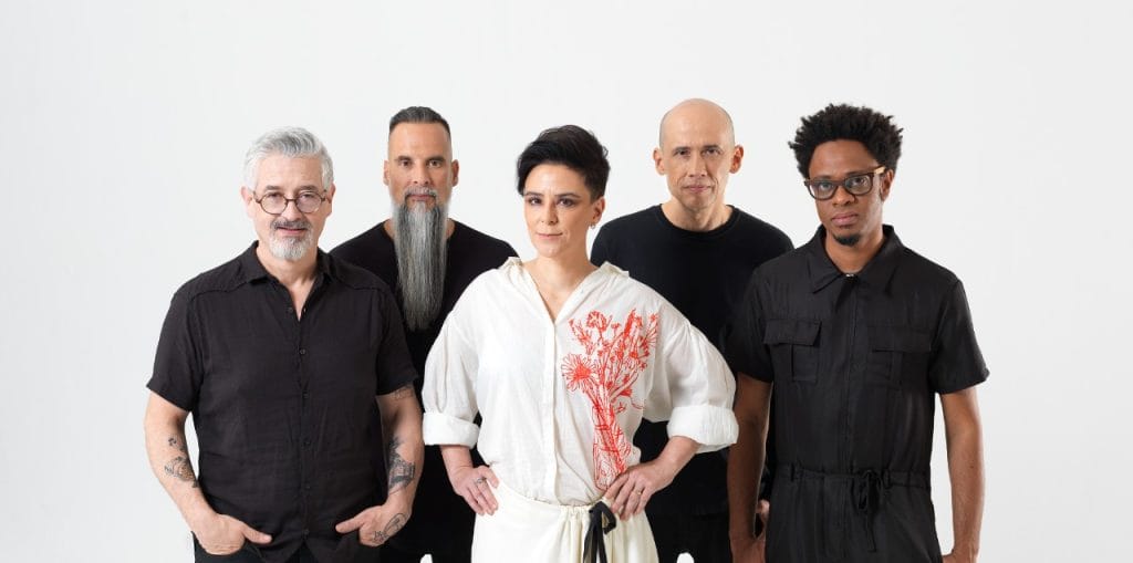 Pato Fu faz show em Florianópolis nesta segunda, 14 de novembro.