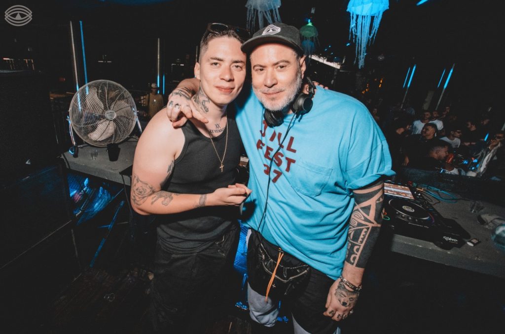 Pedro e Renato Ratier na festa que ocorreu na última sexta-feira no Surreal.