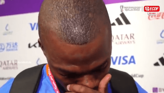 Enner Valencia chora com eliminação do Equador (Foto: Reprodução/redes sociais)