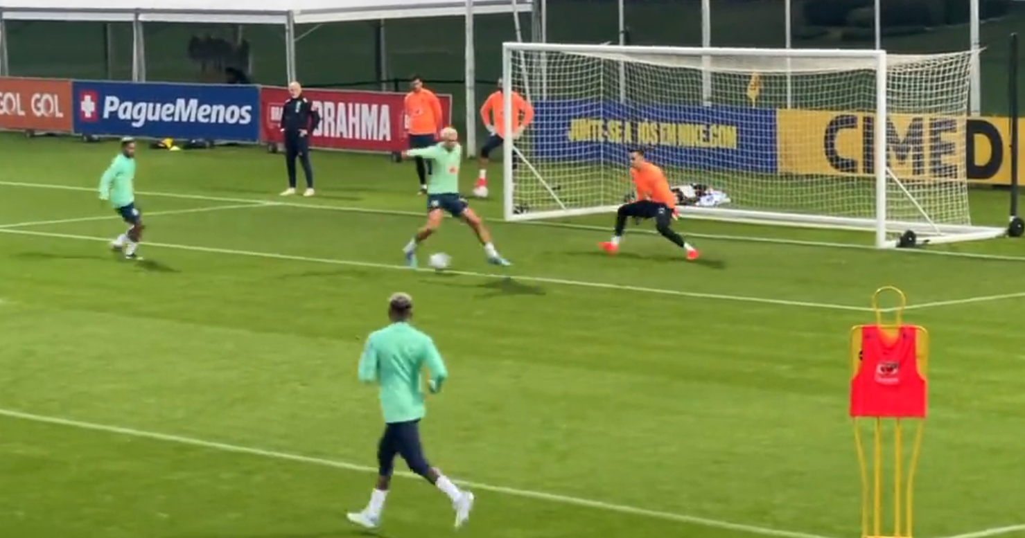 Pedro marca golaço de letra no treino