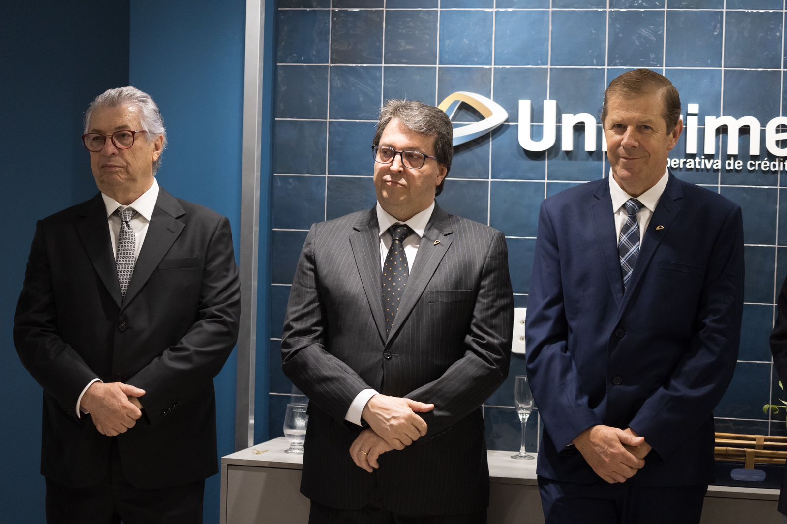 O superintendente, Dr. Valdomiro Vendramini, o presidente da Uniprime Central Nacional, Dr. Orley Campagnolo, e o diretor-comercial, Lúcio Scheuer, receberam os convidados na inauguração em Balneário Camboriú