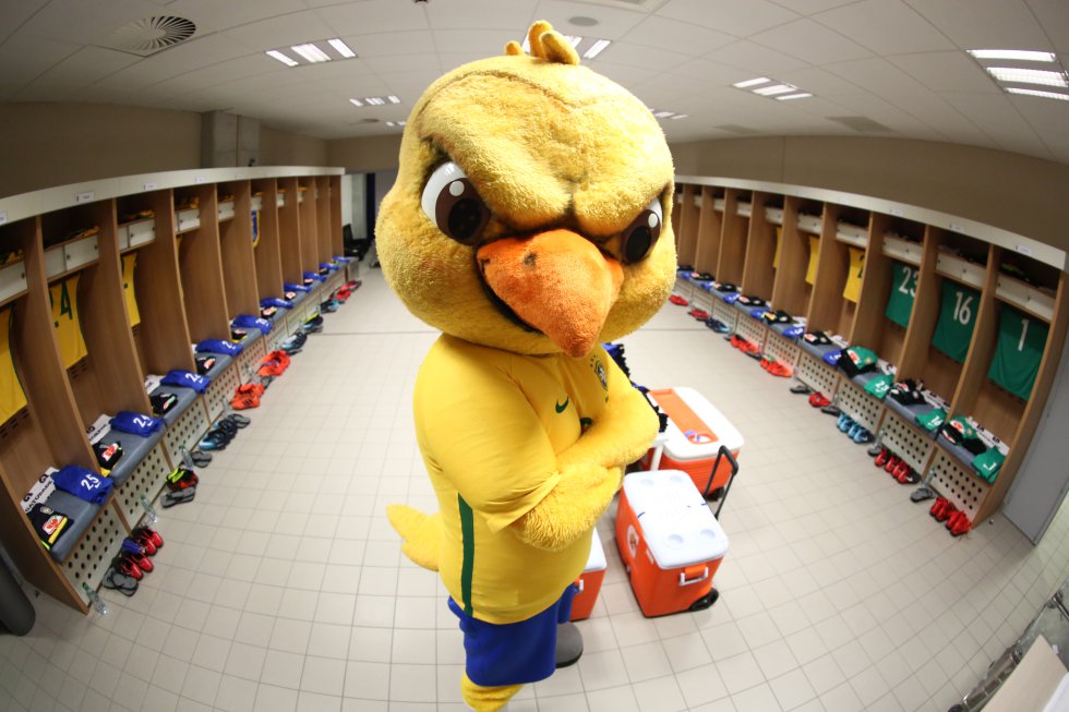 Canarinho Pistola no vestiário da Seleção Brasileira na Copa do Mundo da Rússia em 2018