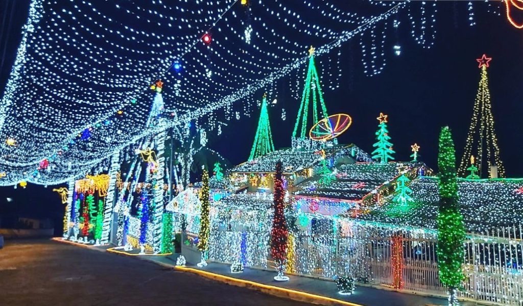 casa iluminada natal