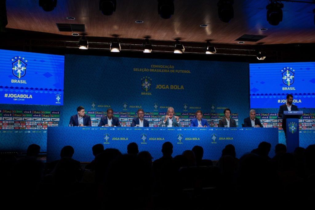 Coletiva de convocação