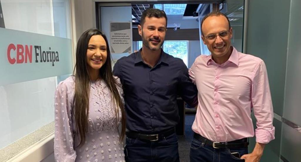 Carla Zampelini e Naro Pereira Júnior concederam entrevista a Renato Igor