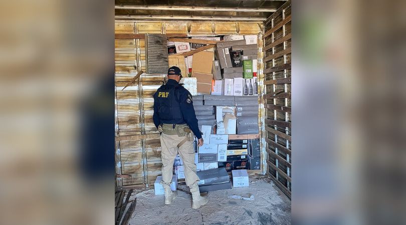 Vinhos estavam em fundo falso dentro do caminhão