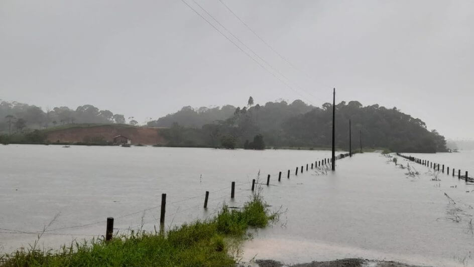 comunidade de Guaramirim isolada pelas chuvas