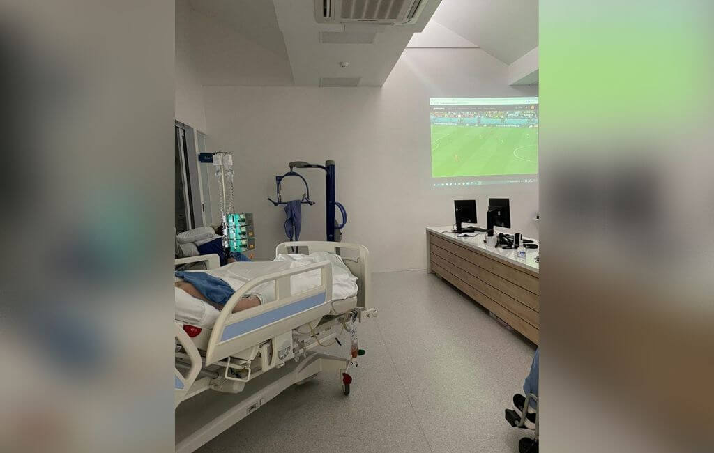 internados assistem jogo