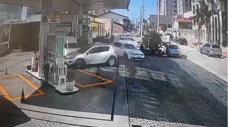 Vítima dirigia Sandero cinza, perseguido por Jetta de cor branca