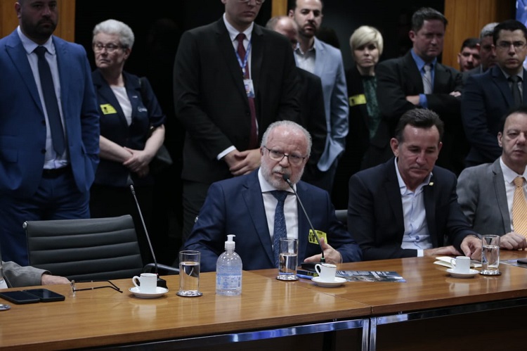 Reitor da UFSC no Fórum Parlamentar