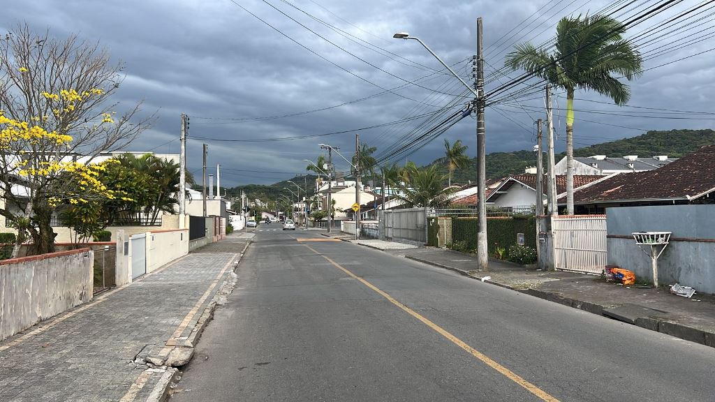 rua alois finder, aventureiro