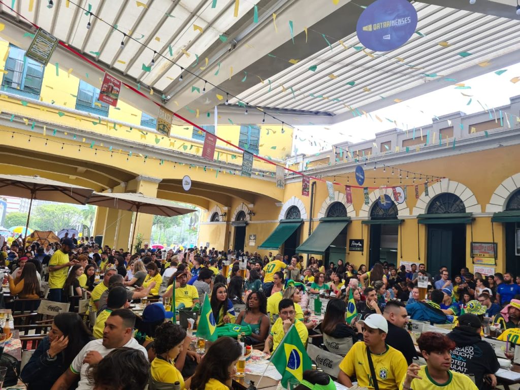 Torcedores se reuniram em Florianópolis para acompanhar o jogo