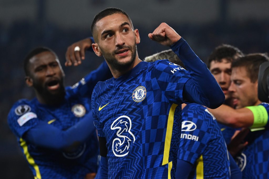 Ziyech comemora primeiro gol pelo Chelsea