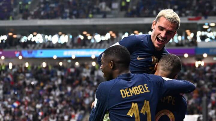Antoine Griezmann é um dos remanescentes do título de 2018 (Foto: Chandan Khanna/AFP)