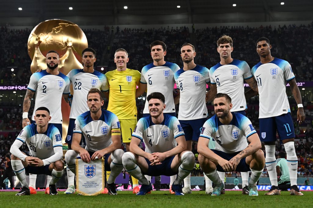 Seleção inglessa ultrapassa os 100 gols em copas (Foto: Paul Ellis/AFP)