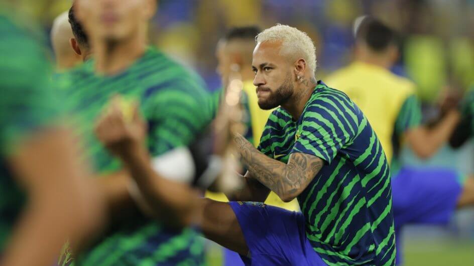 Neymar volta de lesão e com visual novo para enfrentar a Coreia do Sul