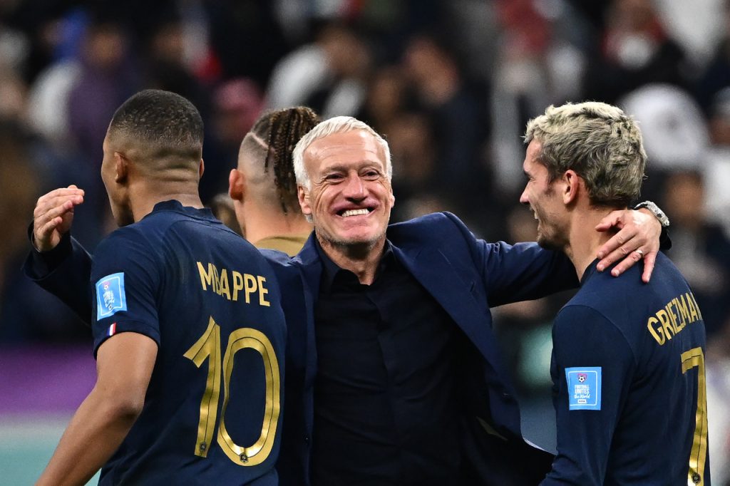 Didier Deschamps comanda a França na Copa do Mundo (Foto: Anne Christine Poujoulat/AFP)