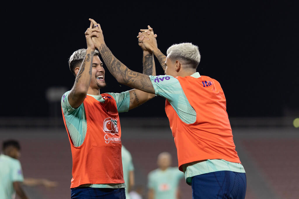 Bruno Guimarães será titular contra Camarões