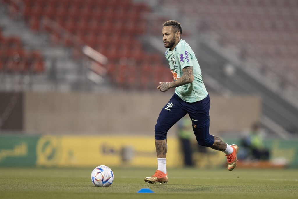 Neymar no treino deste sábado da seleção brasileira no Catar