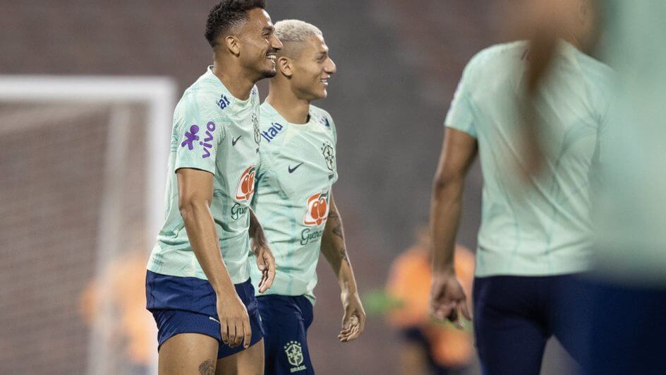 Danilo retorna ao time após lesão na Copa do Mundo