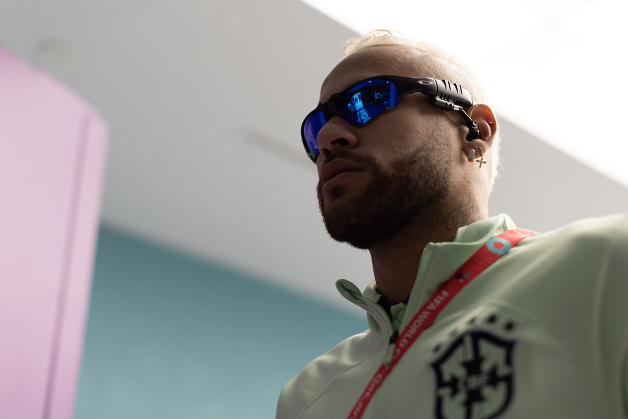 Neymar chega a SC após eliminação na Copa