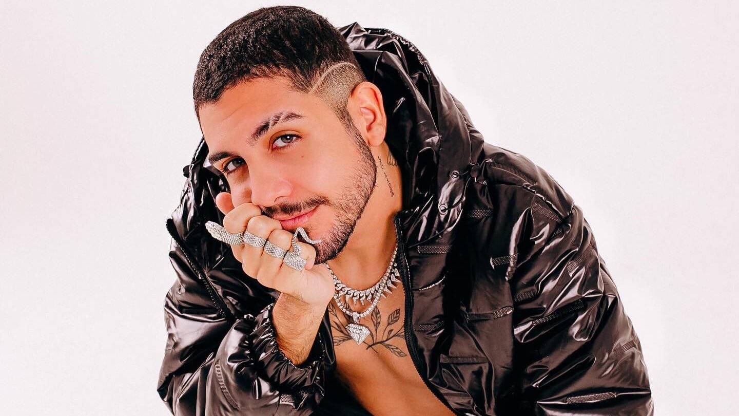 Influenciador de Florianópolis Lucas Hollanda tem mais de 600 mil seguidores.