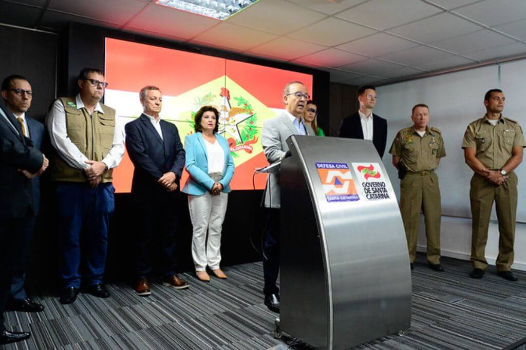 Jorginho Mello em anúncio de futuros secretários