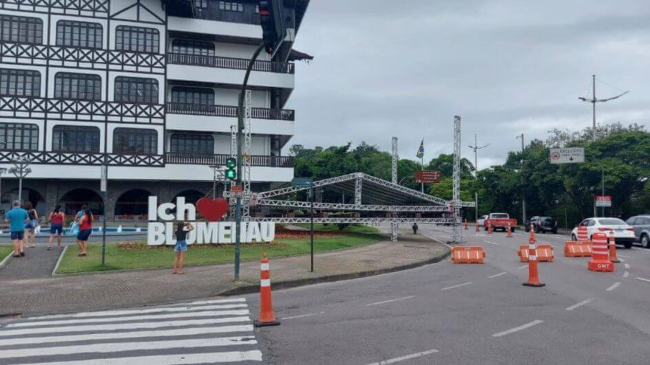 Blumenau tem mudanças no trânsito para festa da virada