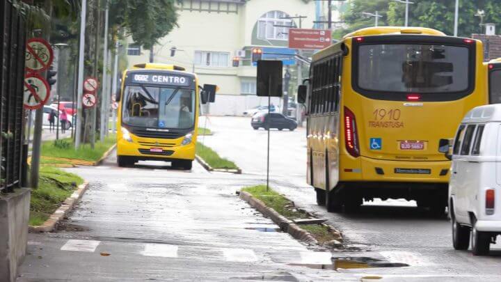 Primeiros ônibus com ar-condicionado em Joinville começaram a circular em 2017