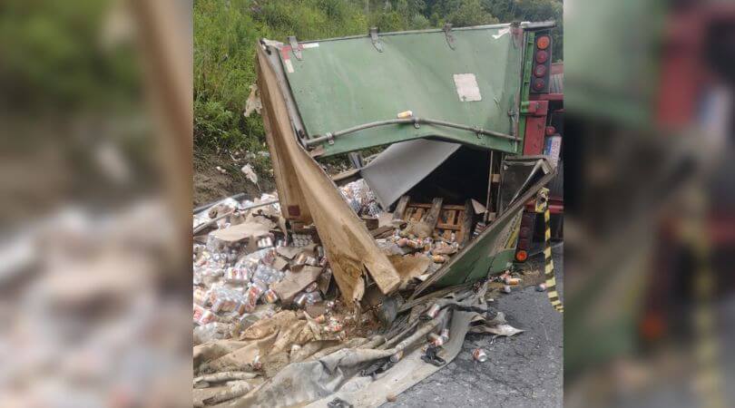 Bombeiros e polícia foram mobilizadas na ocorrência