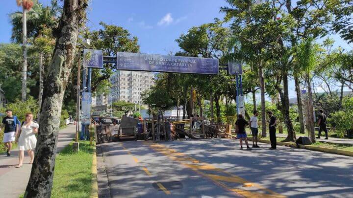 barricada na ufsc