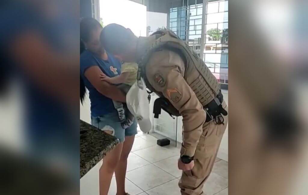 bebe engasgado em sao francisco do sul