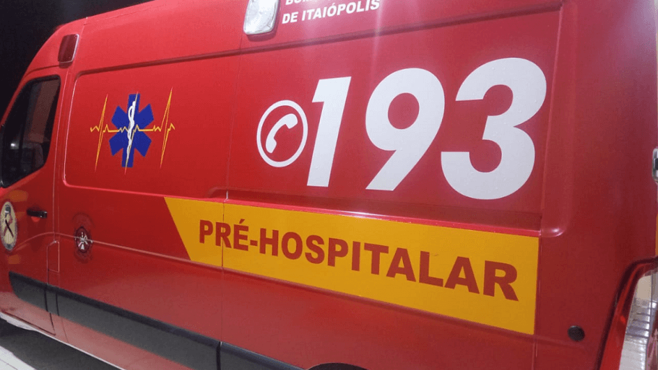 Ambulância dos bombeiros voluntários de Itaiópolis