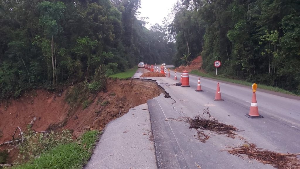 Bloqueio na BR-282 em Santo Amaro da Imperatriz