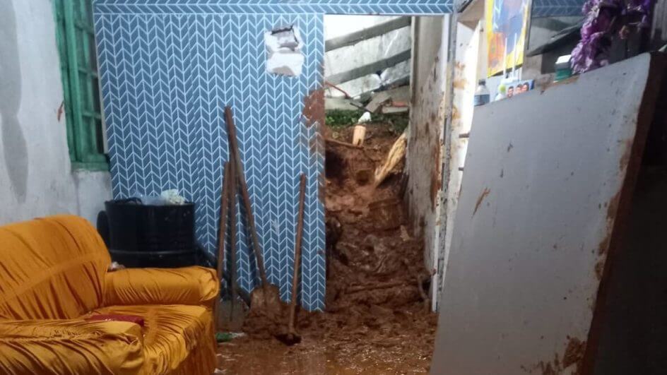 Deslizamento com duas mortes em Camboriú