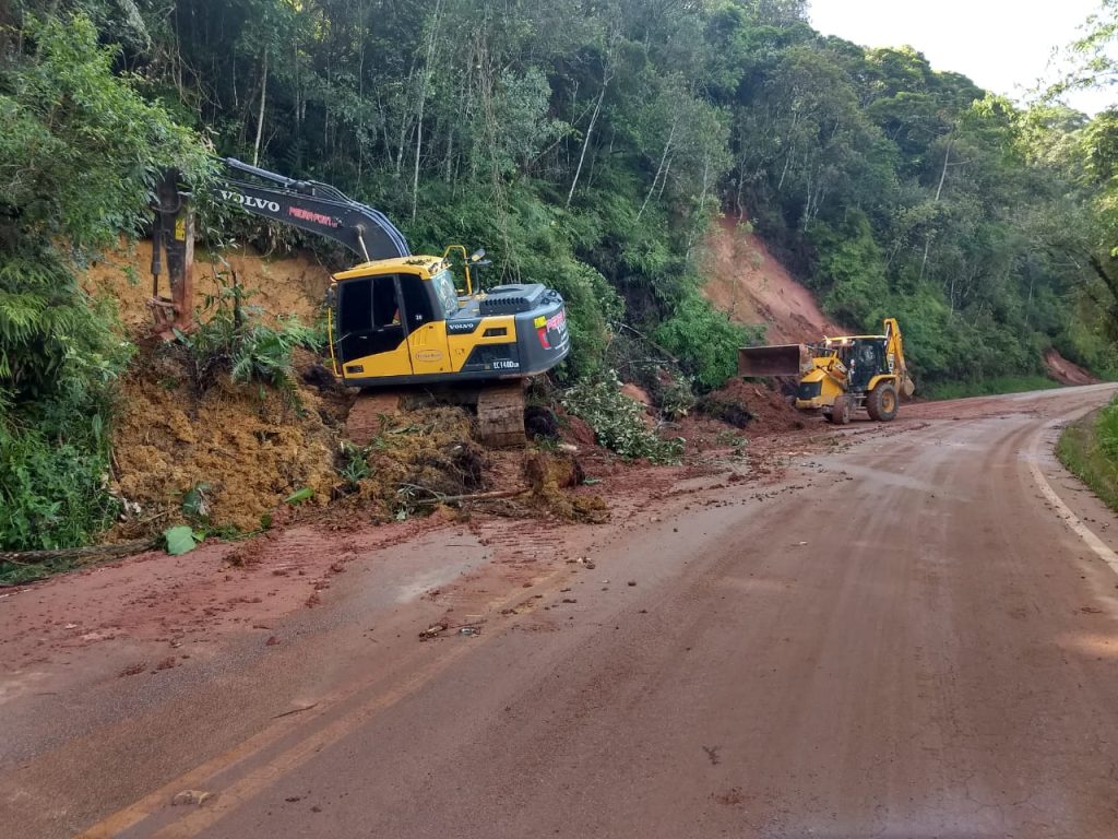 Chuvas interditaram rodovias em todas as regiões do Estado