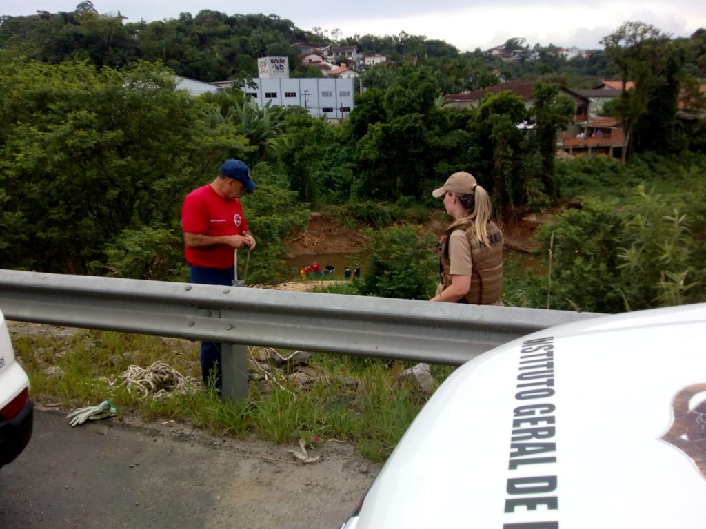 Cadáver estava no Ribeirão Itoupavas
