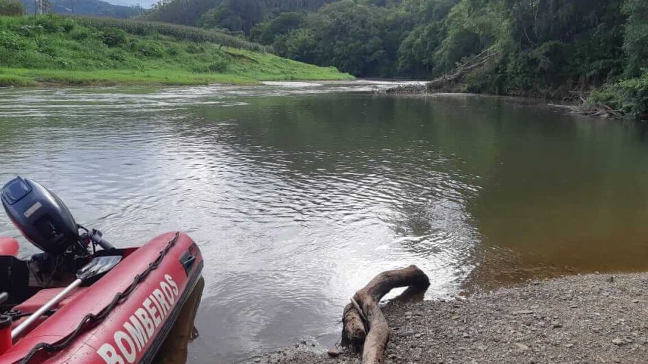 Corpo de idosa estava no Rio Itajaí-Mirim