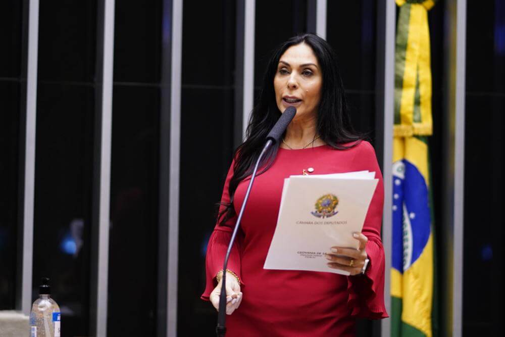Suplente de Carmen Zanotto, Geovania de Sá terá nova oportunidade em Brasília