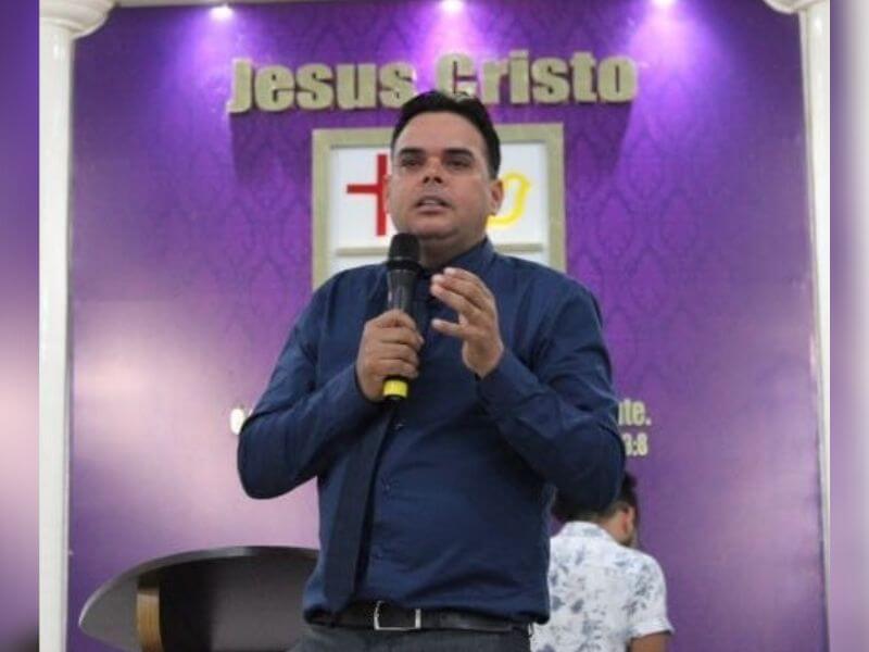 Homem era pastor e prestava serviço como encarregado