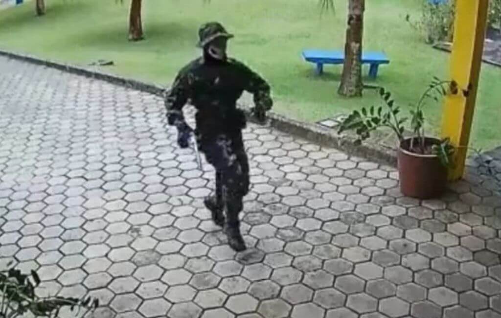 Homem escolas Espirto santo