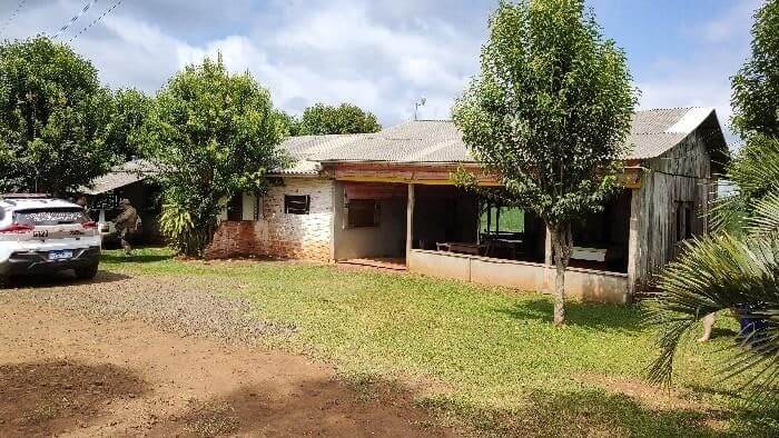 Em Guatambú, vítima foi encontrada próxima a uma janela