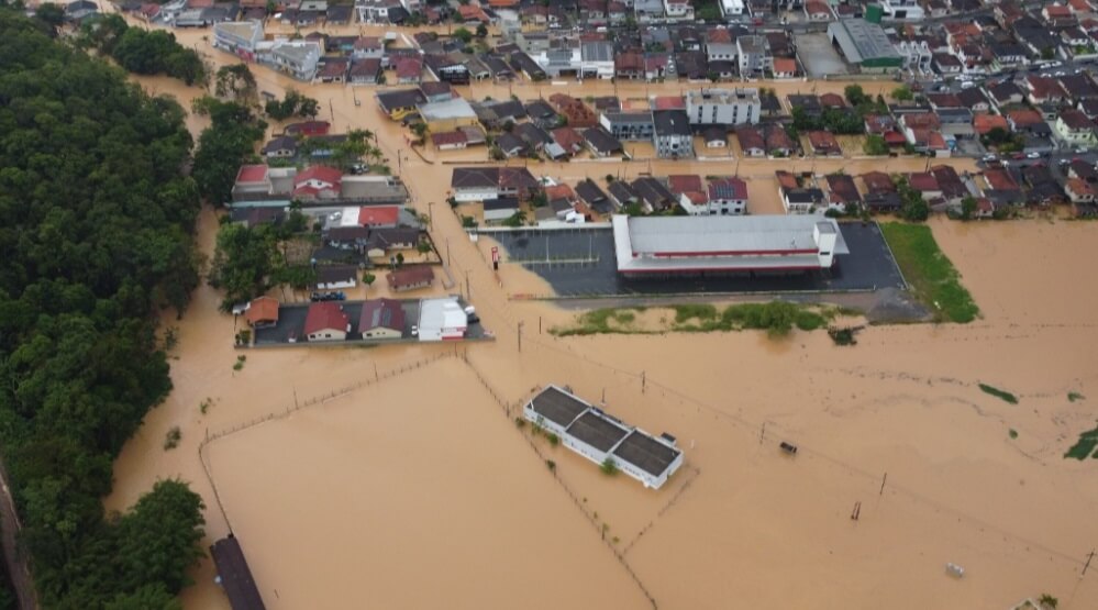 Alagamento no Limeira, em Brusque