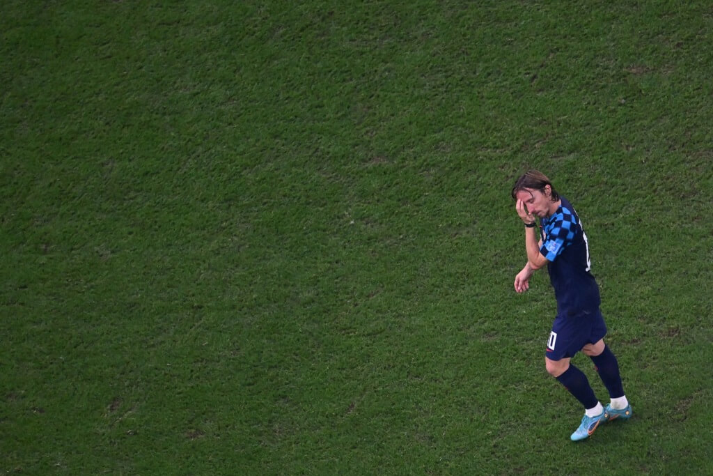 Luka Modric chora ao ser substituído de campo em Argentina x Croácia pela semifinal da Copa do Mundo
