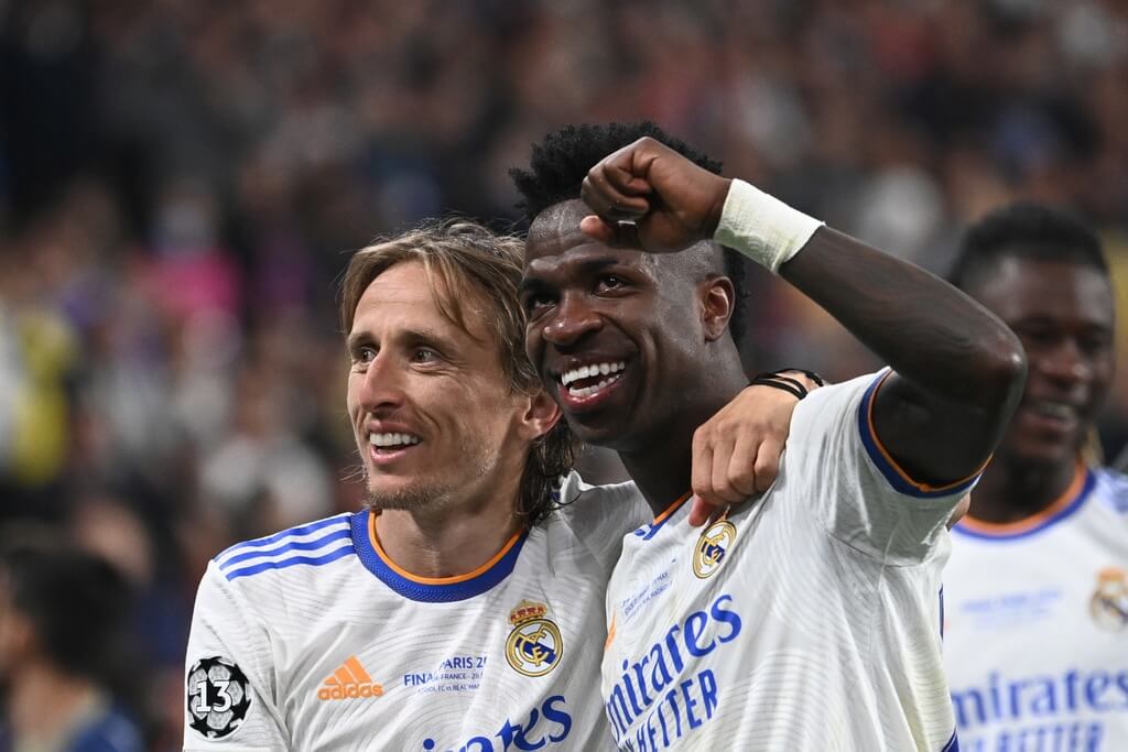 Modric e Vinicius Júnior são companheiros no Real Madrid