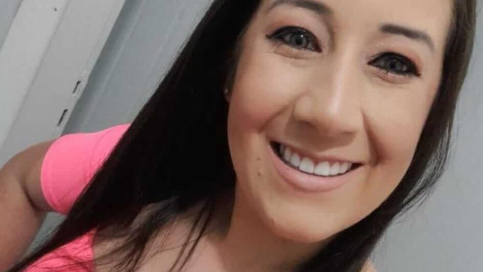 Mulher foi morta a tiros na manhã desta quarta-feira (21)