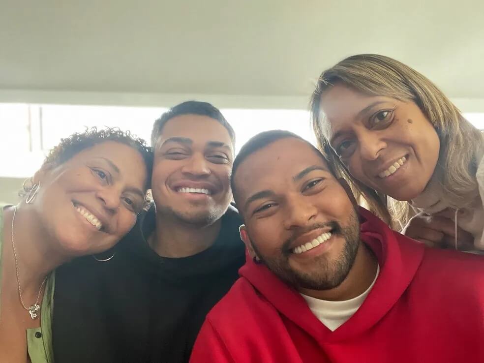 Netos visitam Pelé no hospital (Instagram, Divulgação)